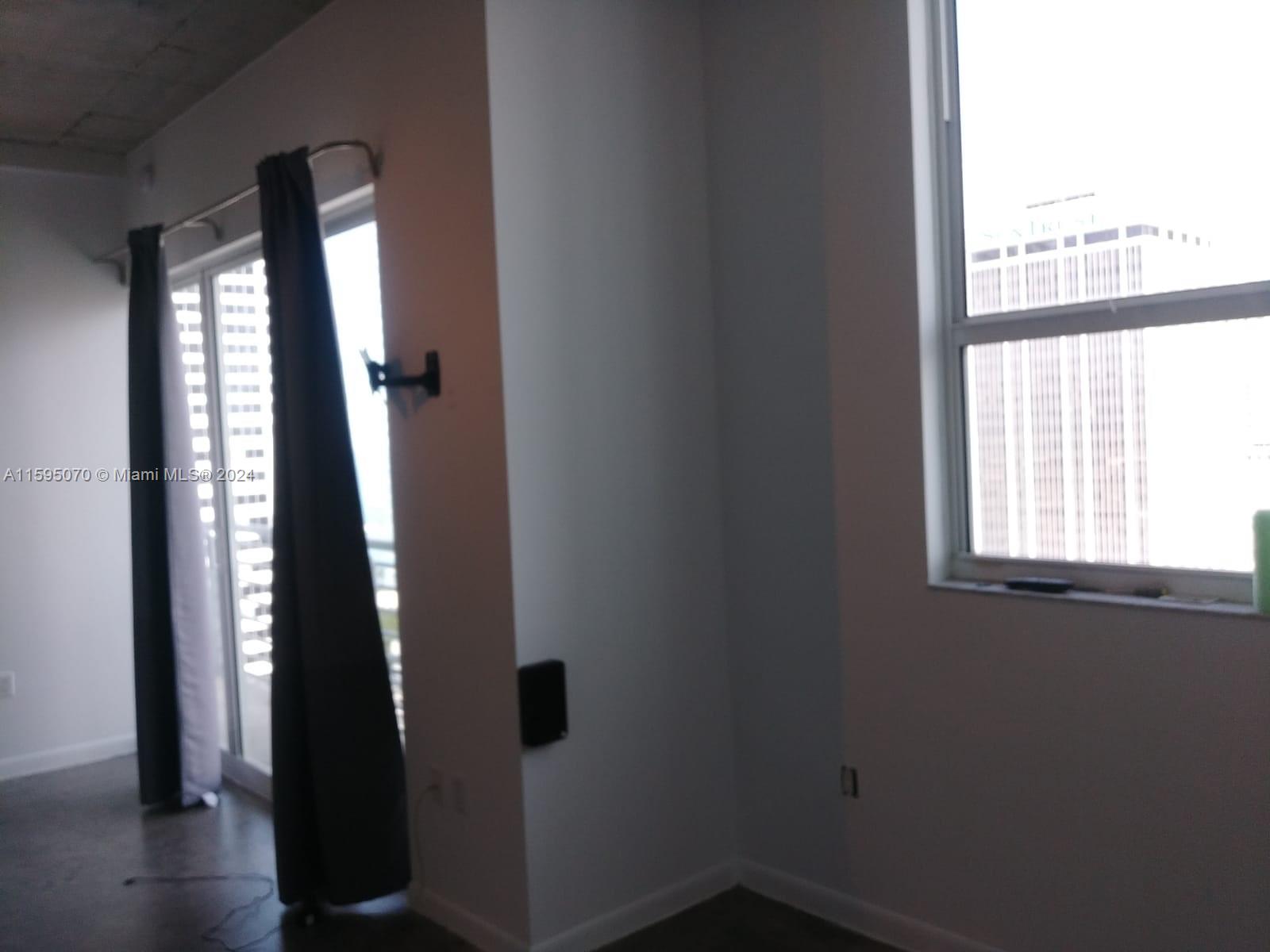133 NE 2nd Ave # 3403