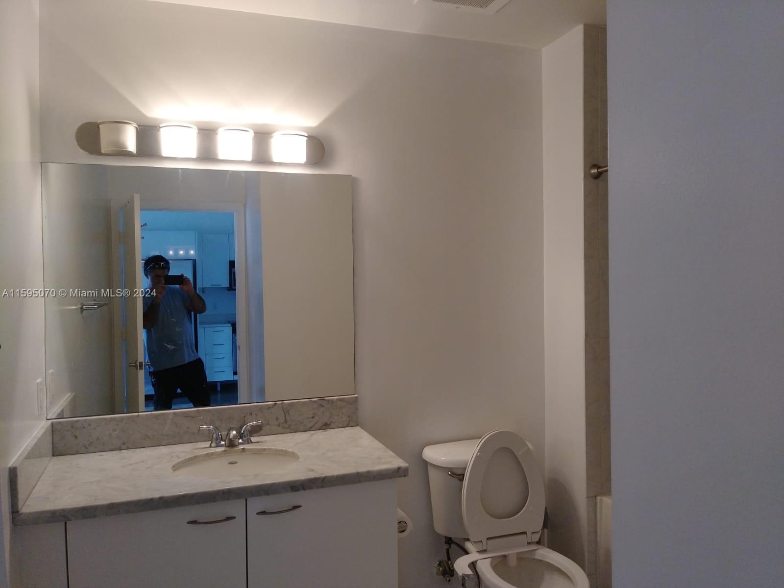 133 NE 2nd Ave # 3403