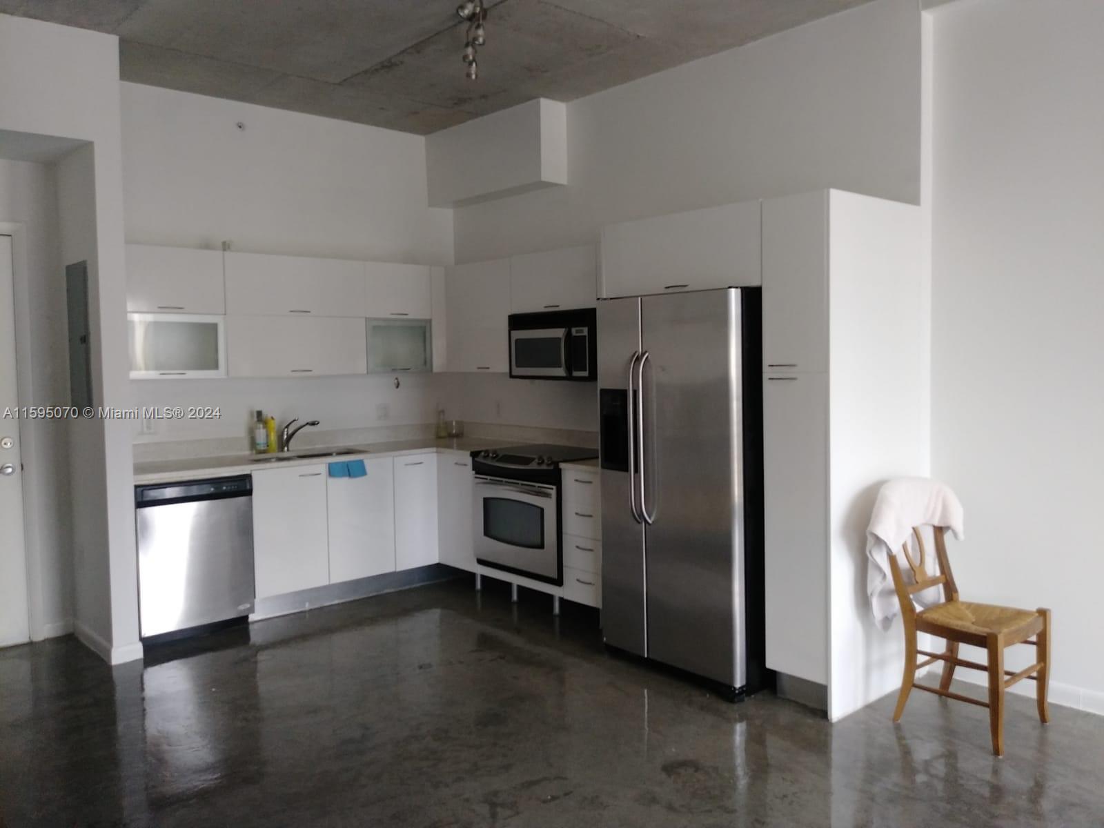 133 NE 2nd Ave # 3403