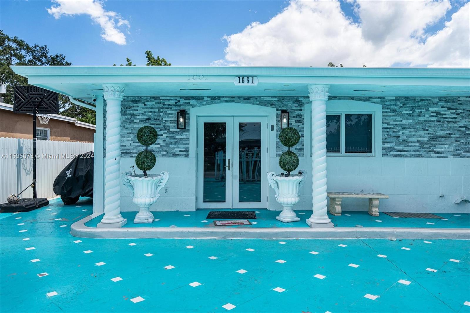 1651 NW 111th St