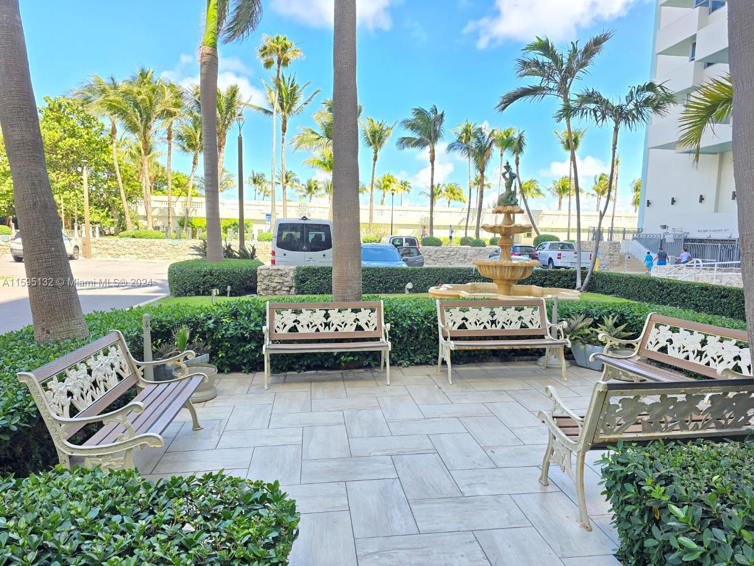 2899 Collins Ave # 1021