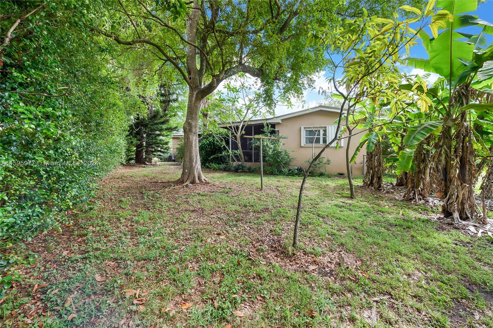9500 SW 112th Ave