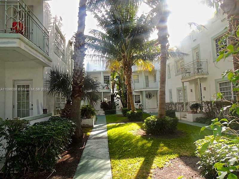 1215 Meridian Ave # 8