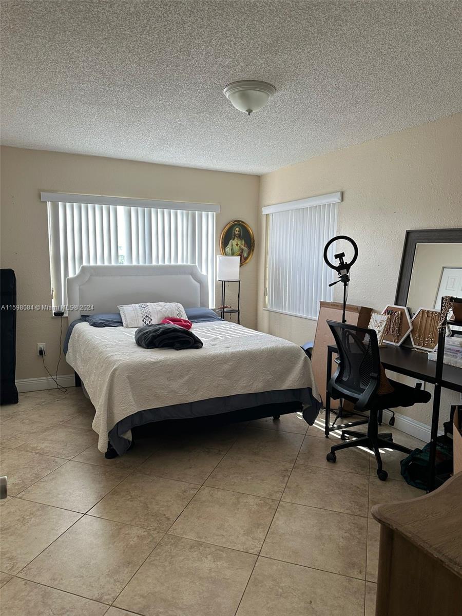 10785 SW 108th Ave # 301