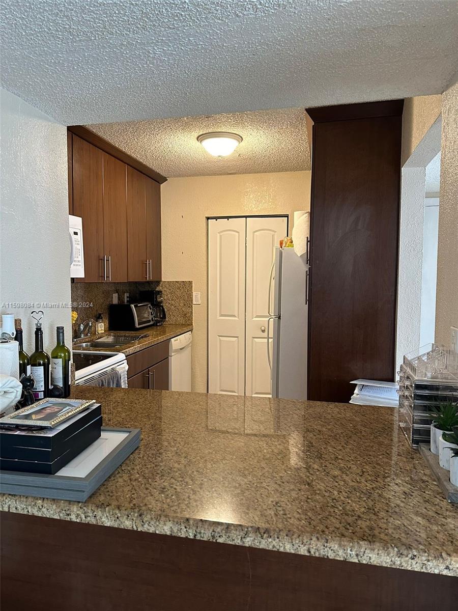 10785 SW 108th Ave # 301