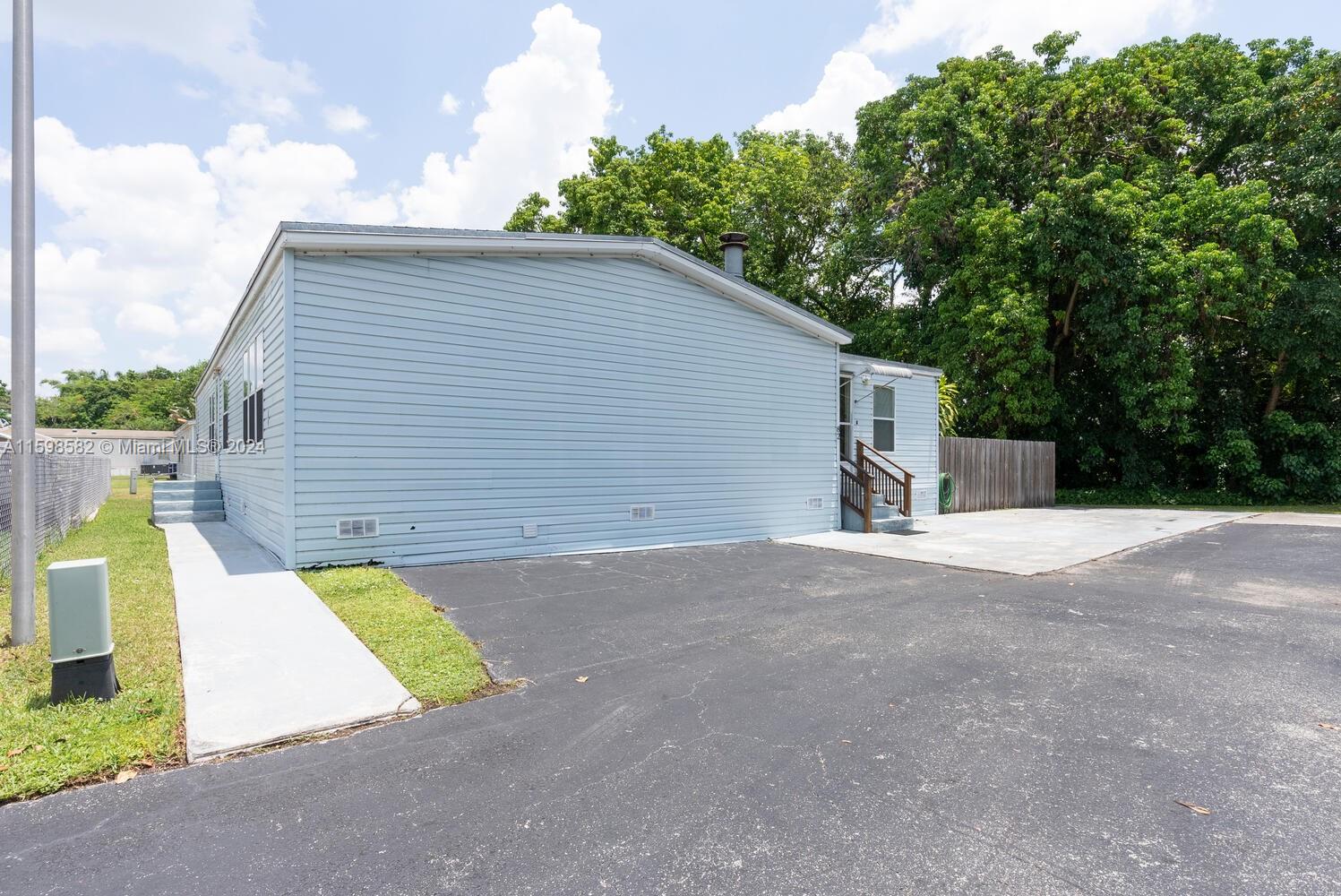 35250 SW 177th