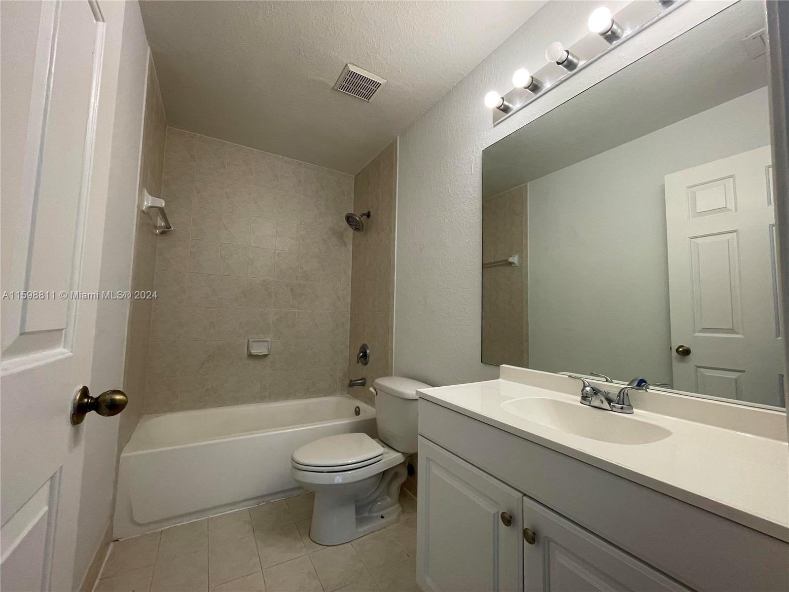 2744 SE 15th Pl # 136