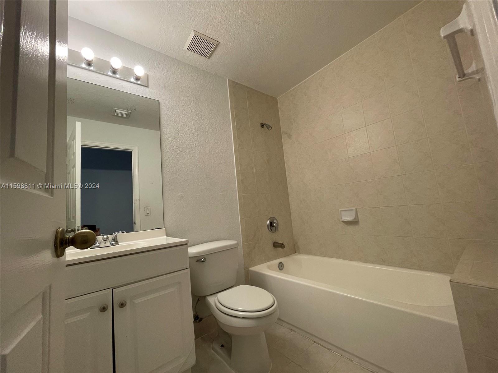 2744 SE 15th Pl # 136