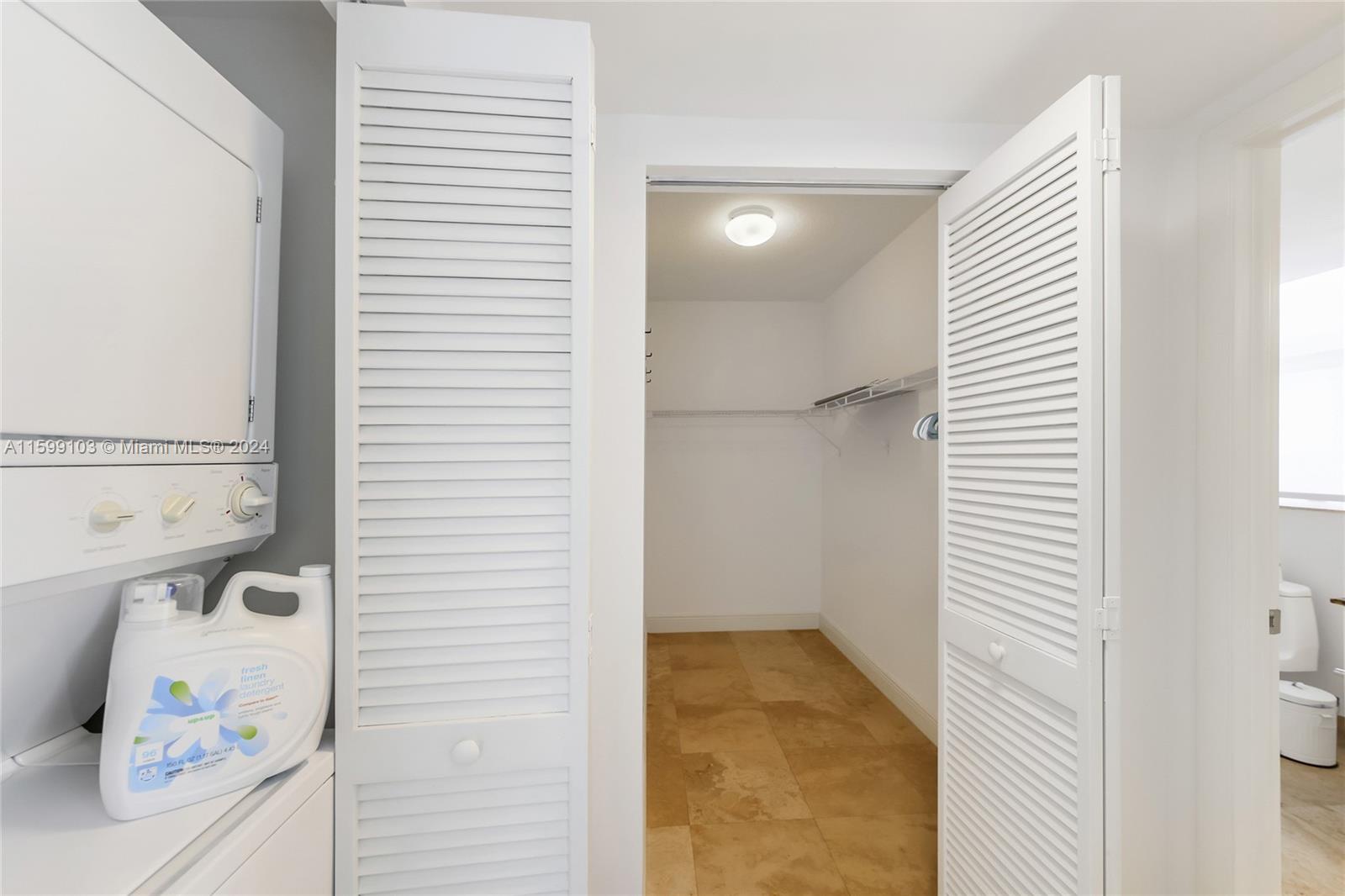 41 SE 5th St # 817