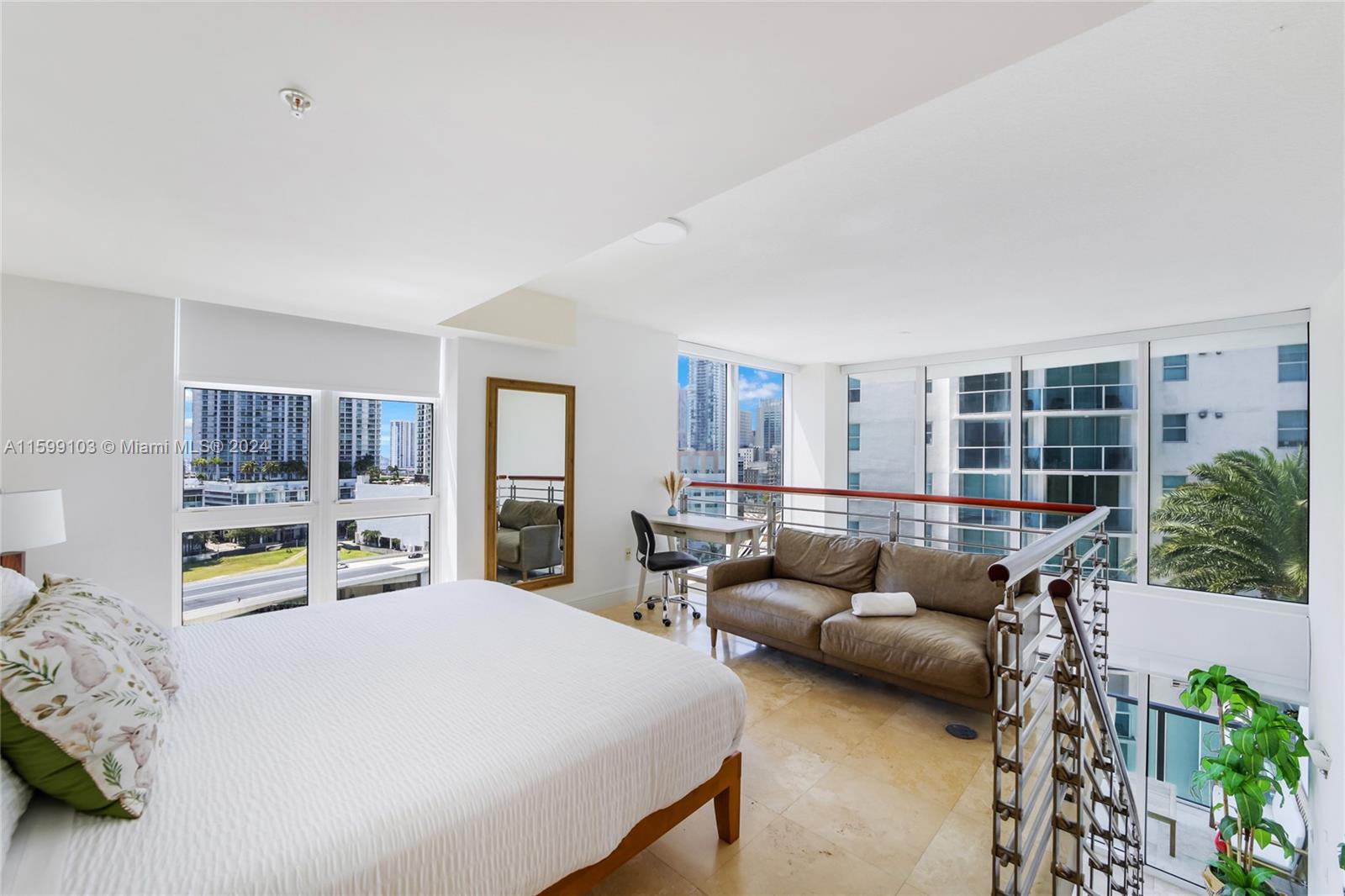 41 SE 5th St # 817