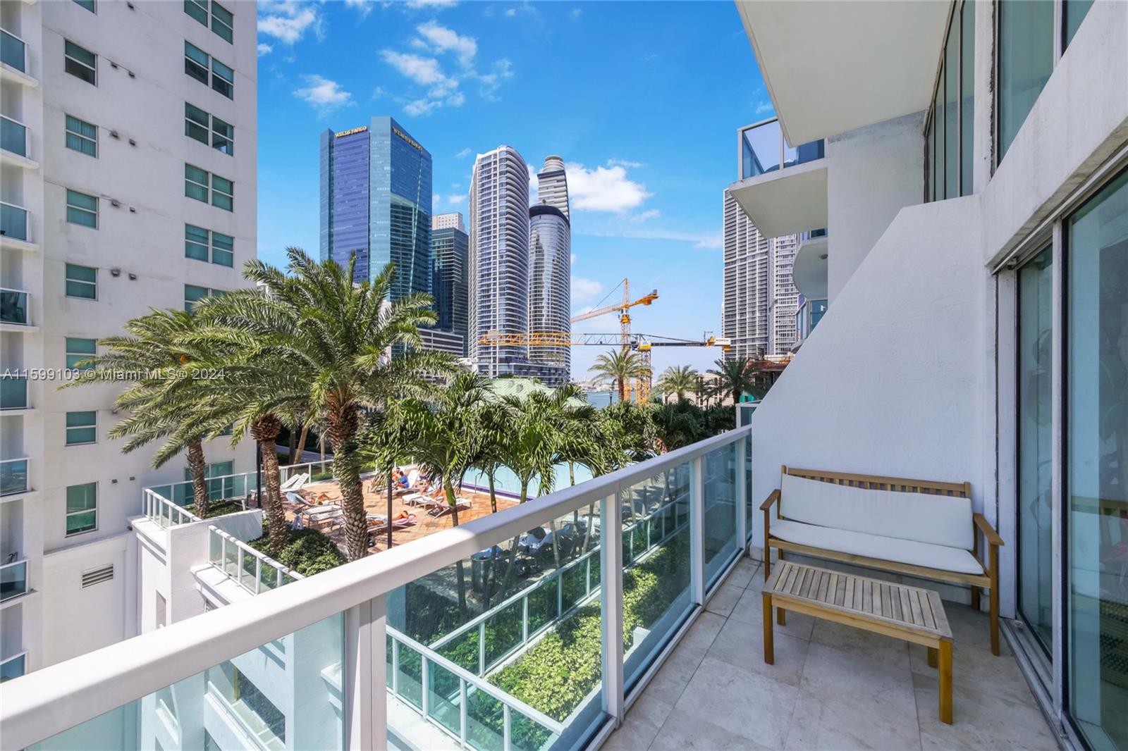 41 SE 5th St # 817