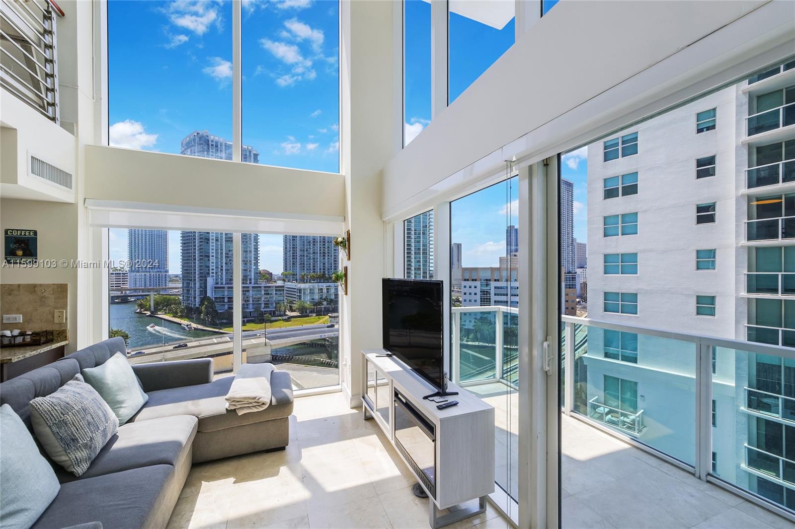 41 SE 5th St # 817