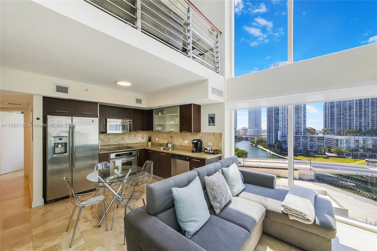 41 SE 5th St # 817