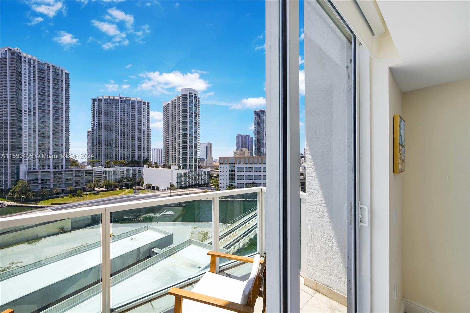 41 SE 5th St # 817