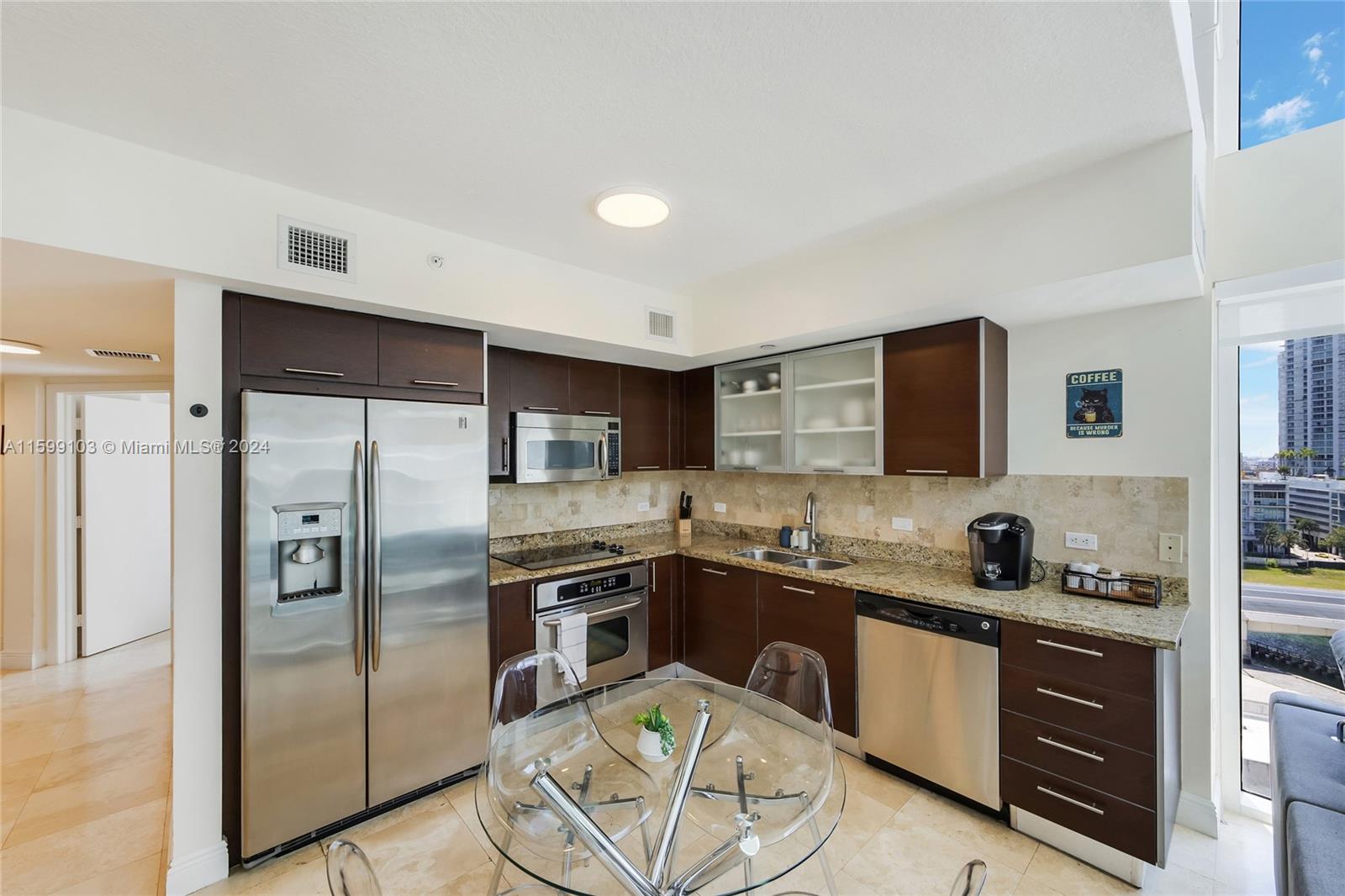 41 SE 5th St # 817