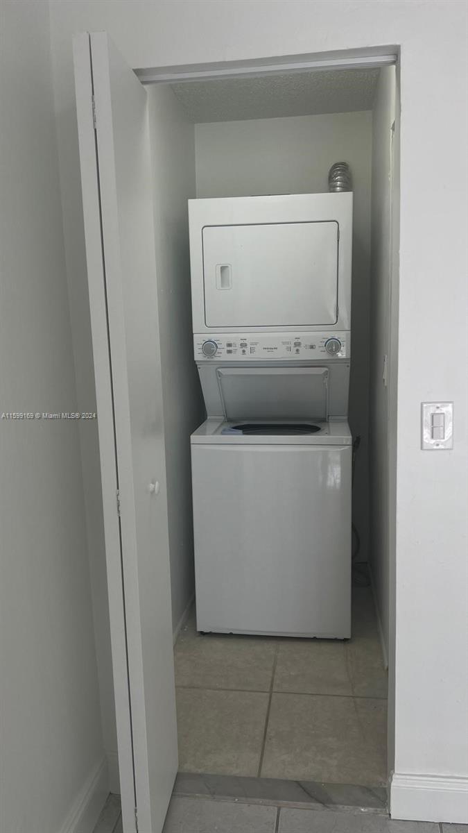 4570 NW 79th Ave # 2A