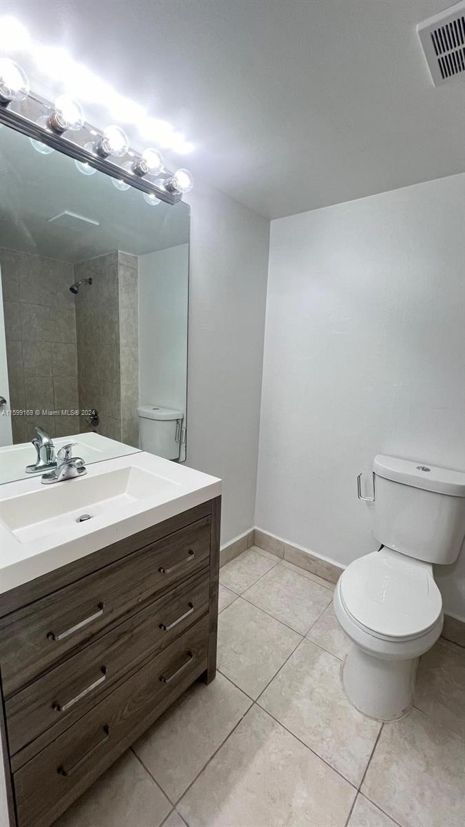 4570 NW 79th Ave # 2A