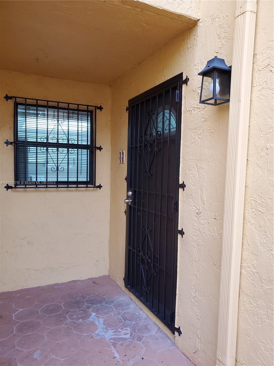 10885 NW 7 # 33 Unit: 11-33