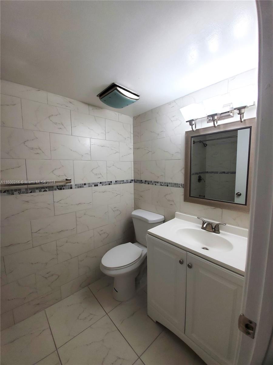 10885 NW 7 # 33 Unit: 11-33
