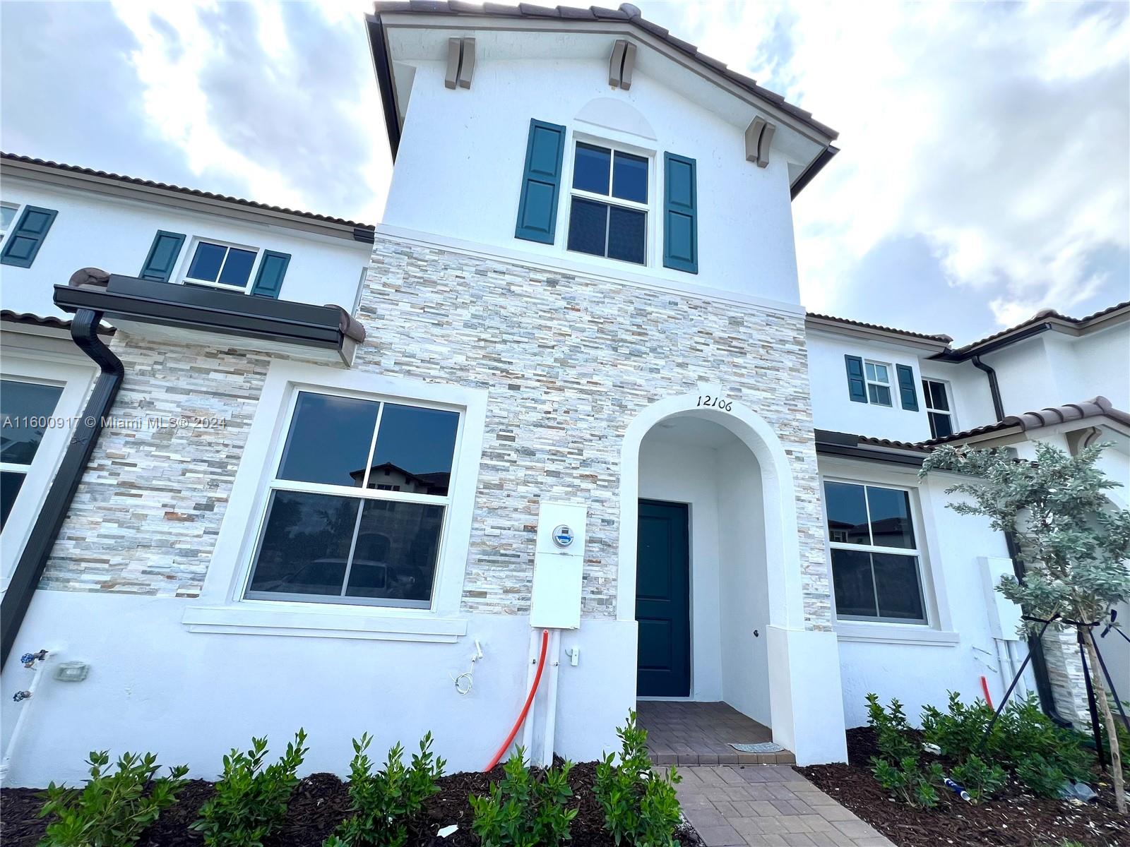 12106 NW 24th Pl