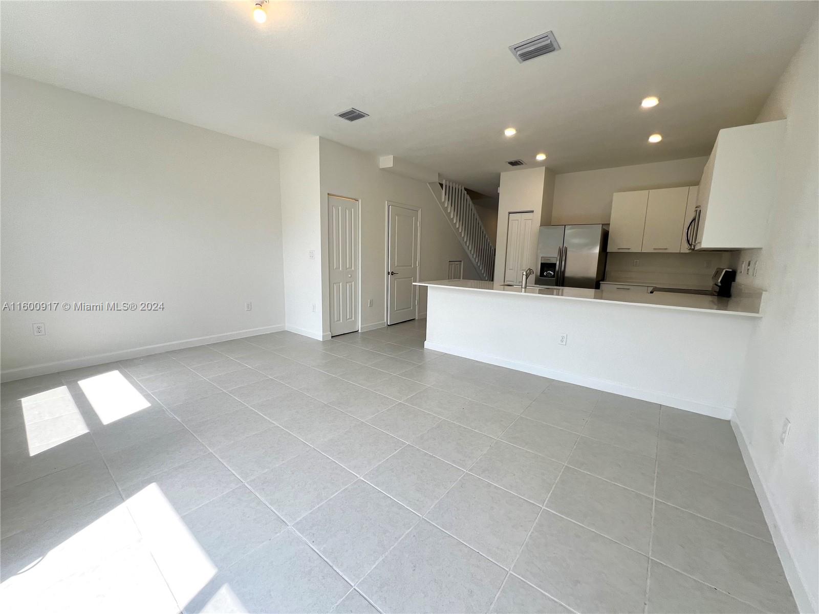 12106 NW 24th Pl