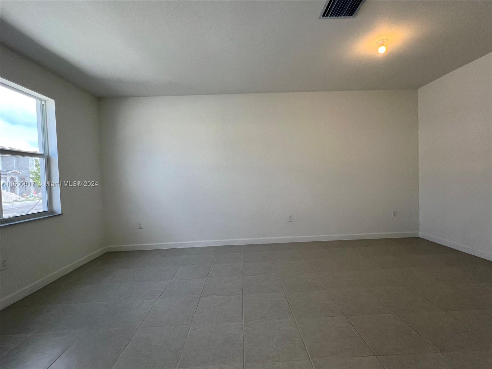 12106 NW 24th Pl
