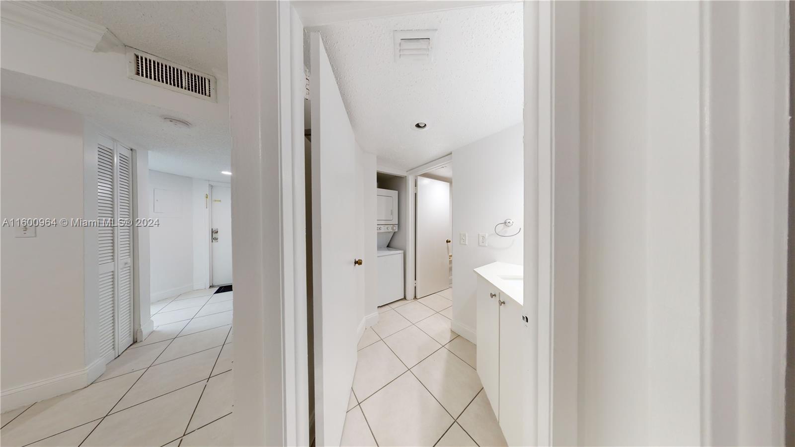8275 SW 152nd Ave # 209 Unit: D-209