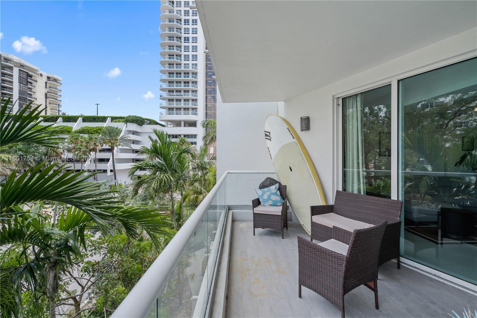 6362 Collins Ave # 303