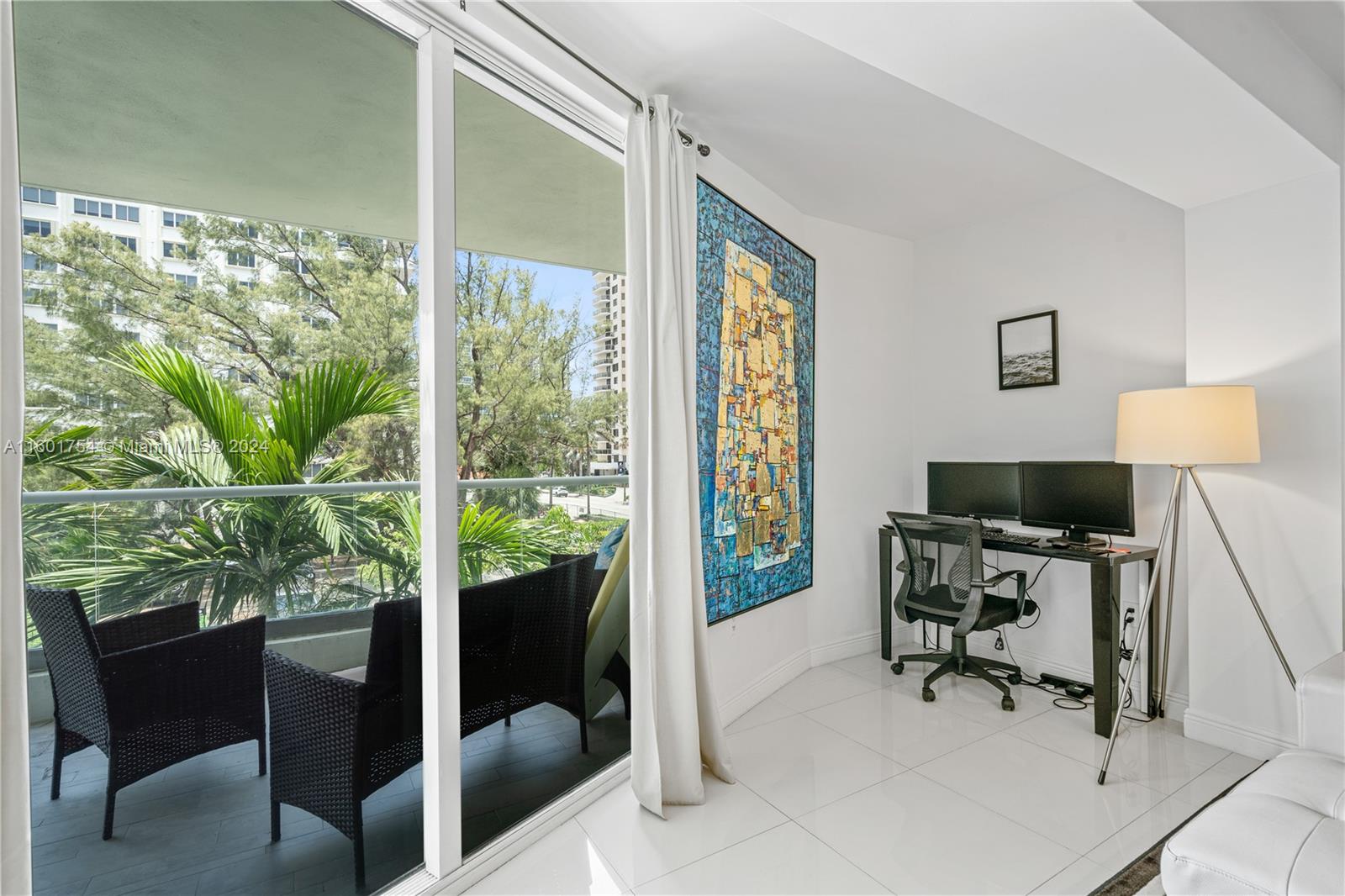 6362 Collins Ave # 303