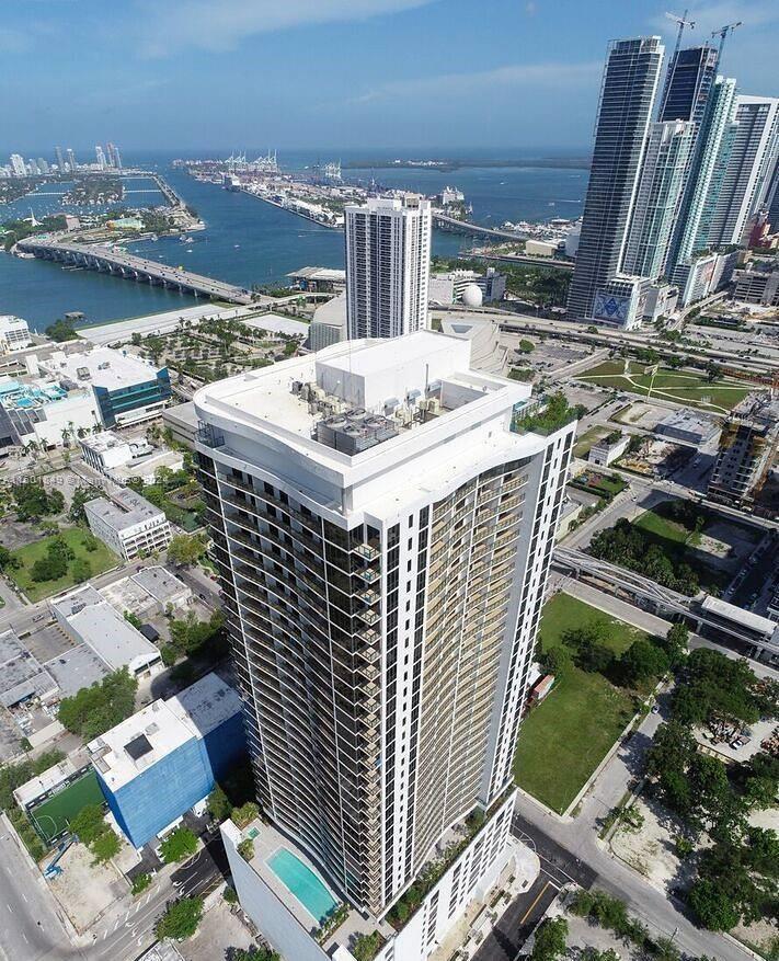 1600 NE 1st Ave # 3002