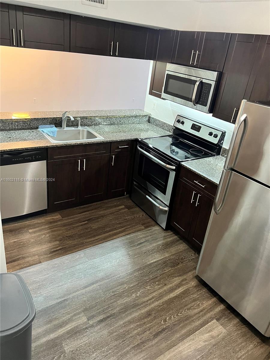 10050 NW 44th Ter # 205