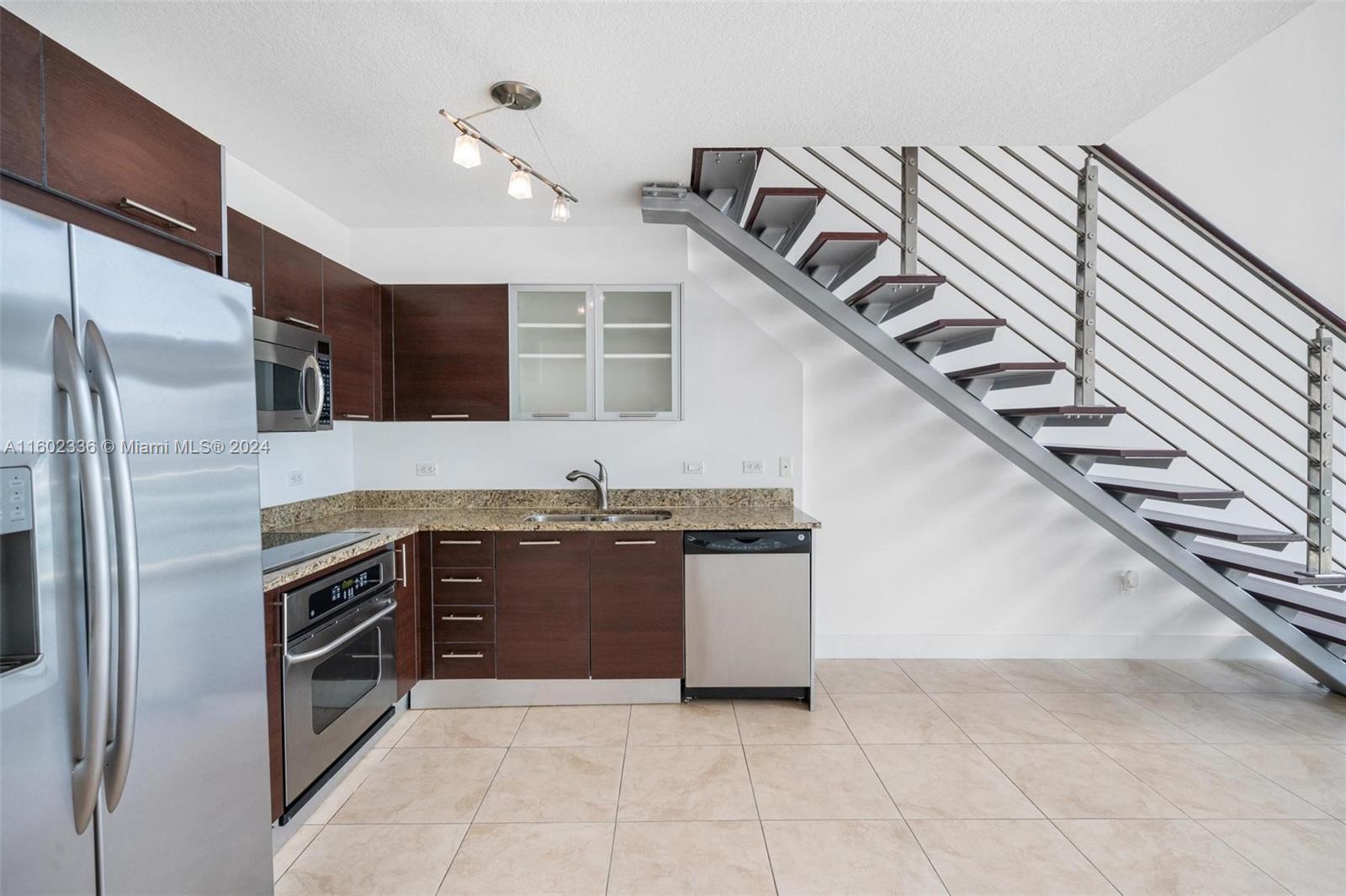 41 SE 5th St # 1704