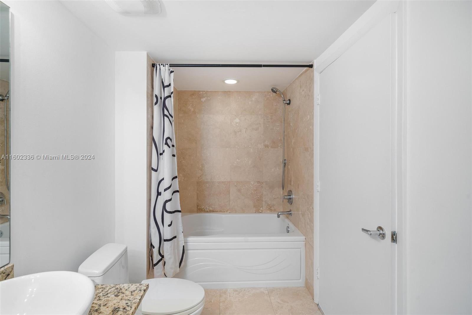 41 SE 5th St # 1704