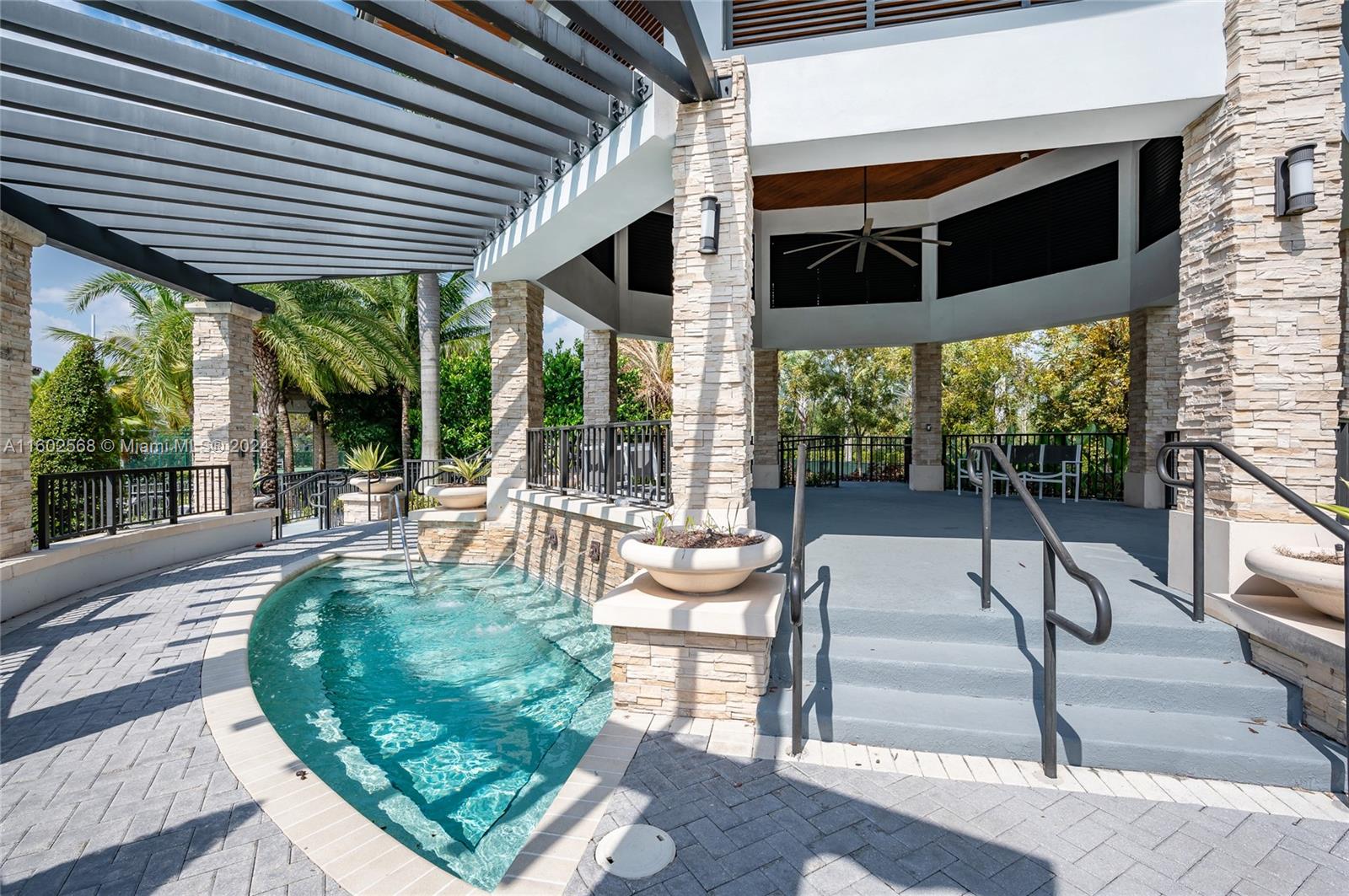 10461 NW 82nd St # 10