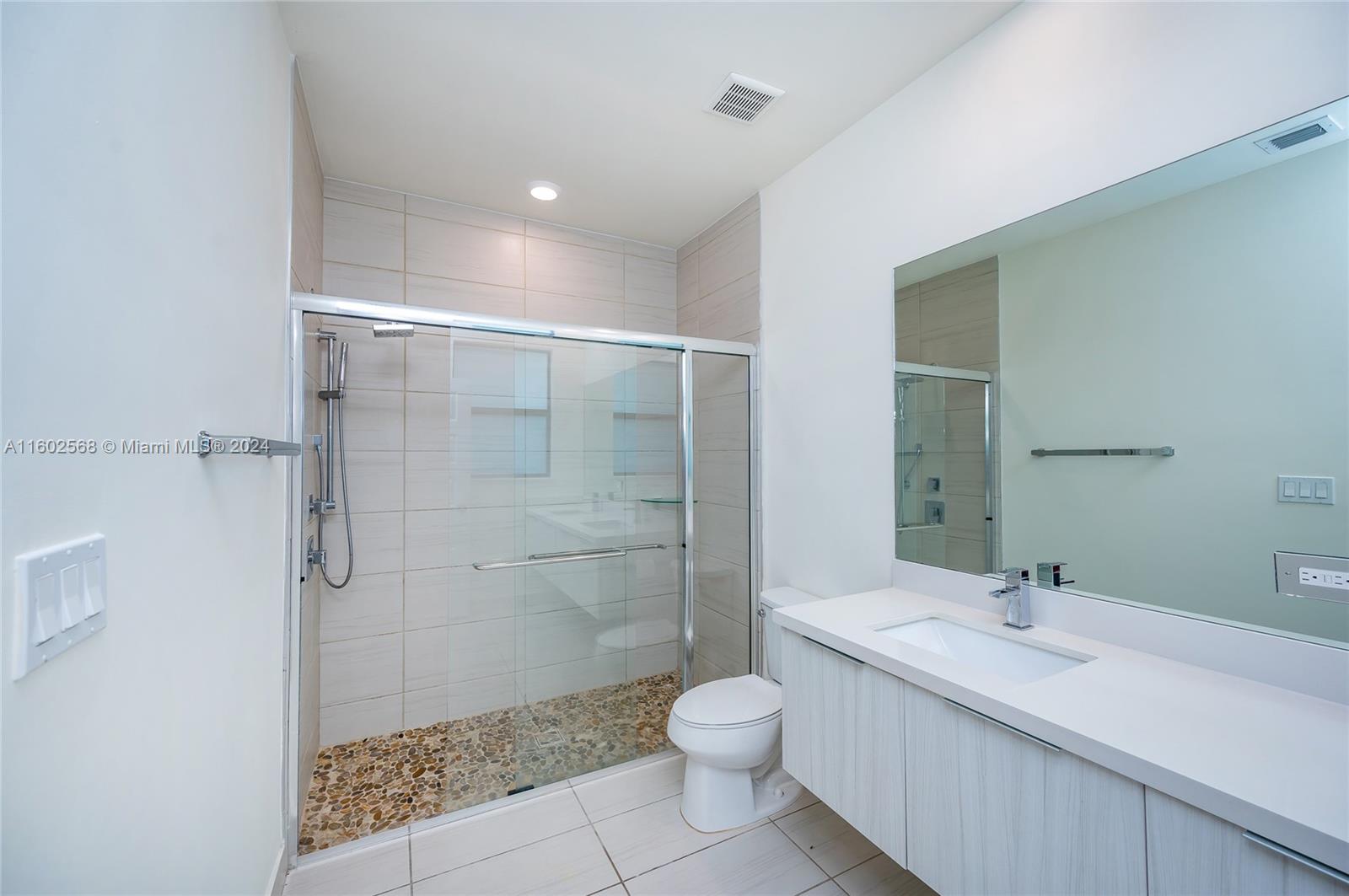 10461 NW 82nd St # 10