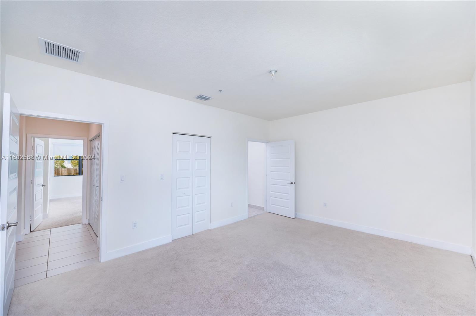 10461 NW 82nd St # 10