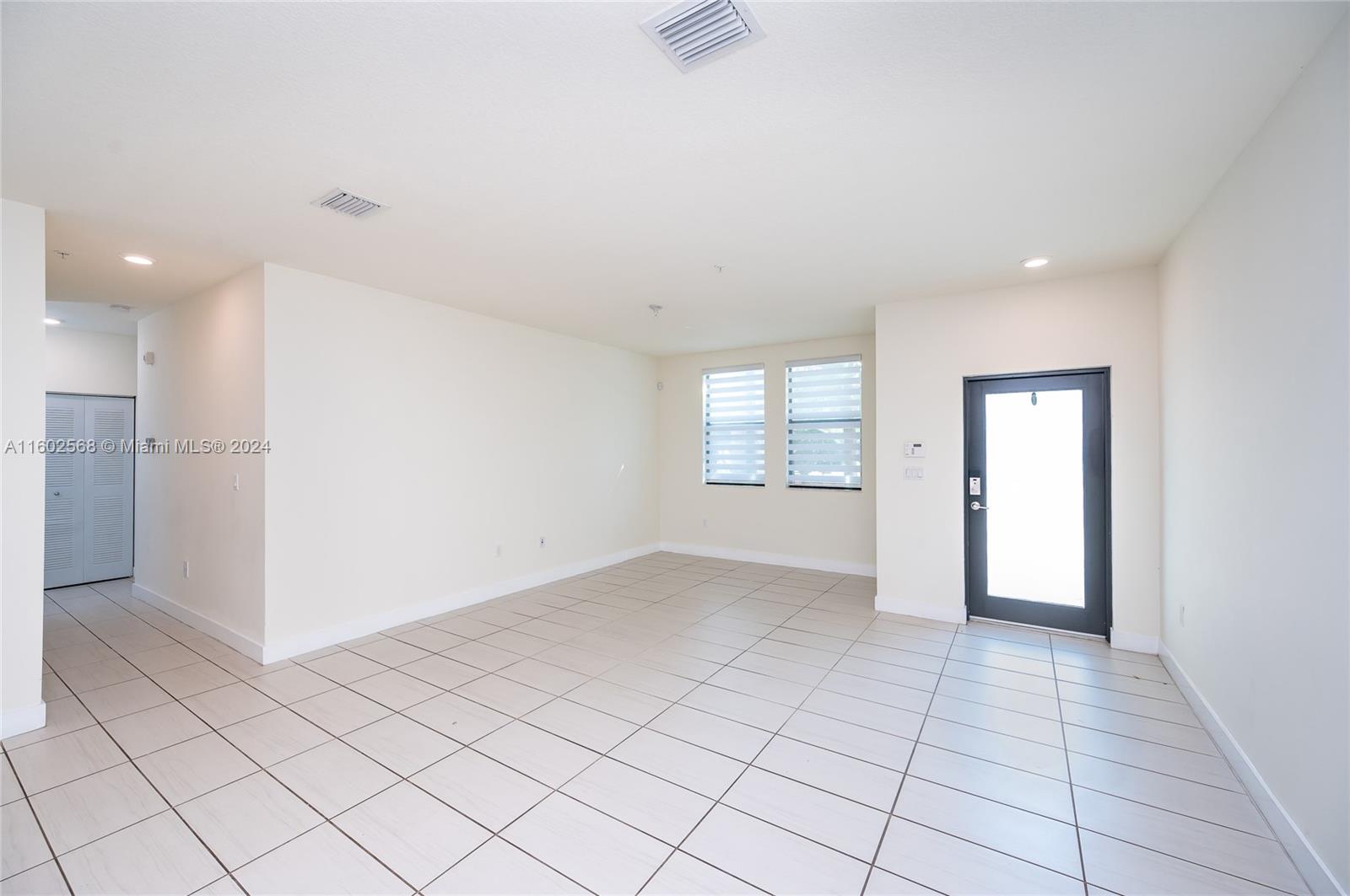 10461 NW 82nd St # 10