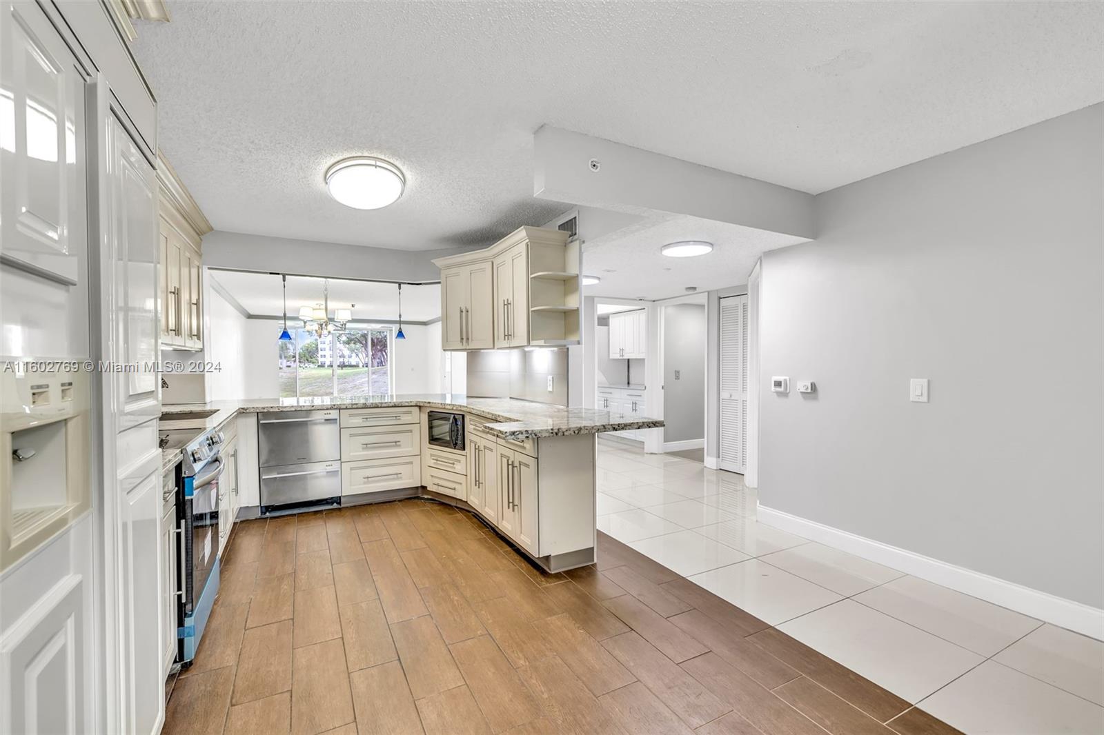 2503 N Nob Hill Rd # 106