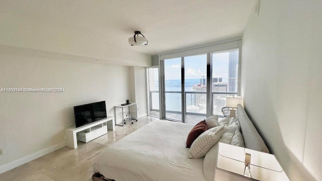 495 Brickell Ave # 4809