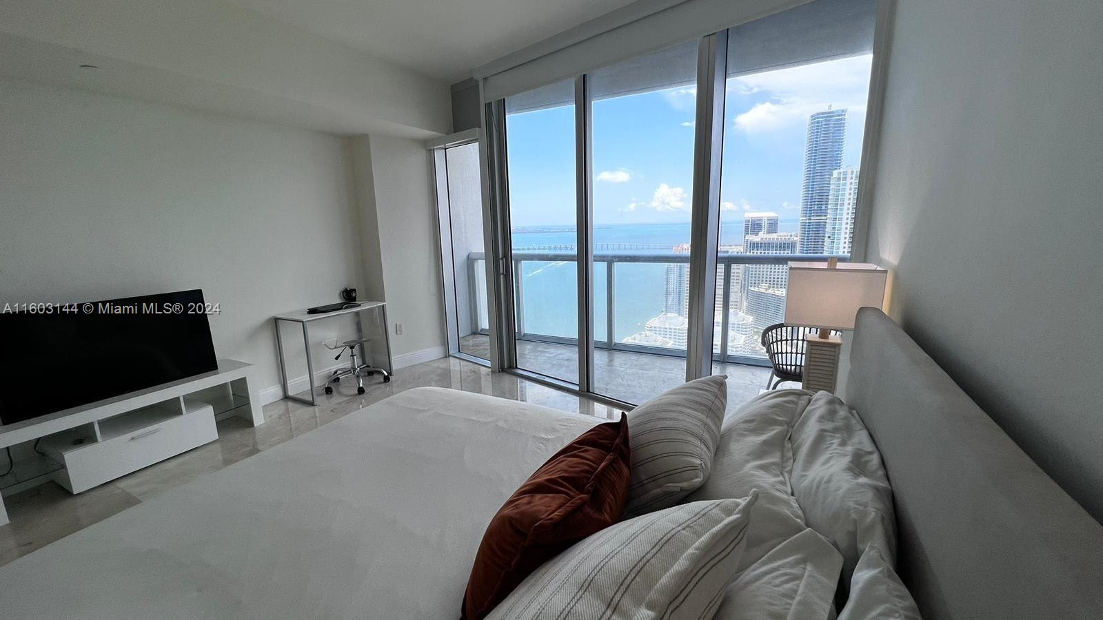 495 Brickell Ave # 4809