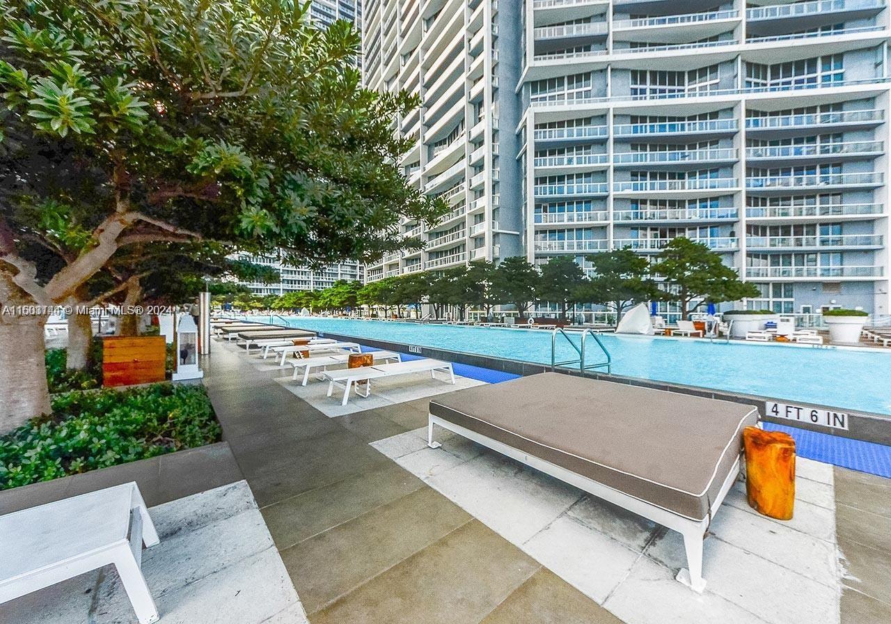 495 Brickell Ave # 4809