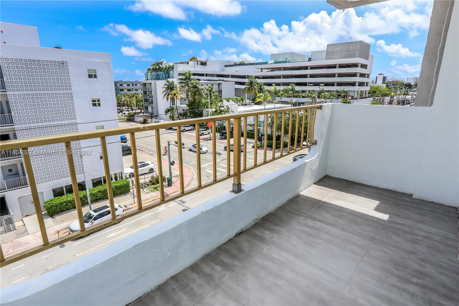 1580 West Ave # 504