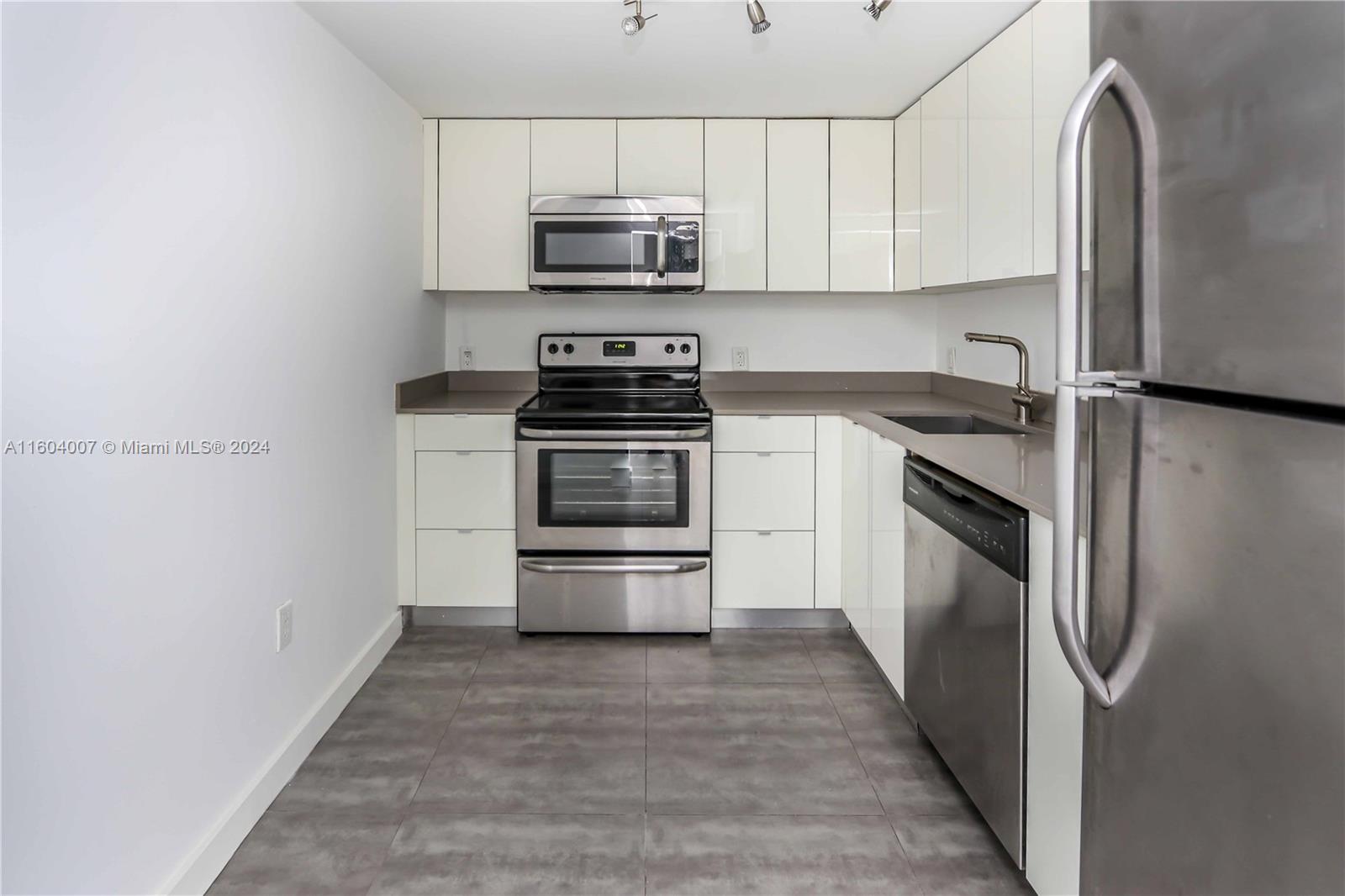 1580 West Ave # 504