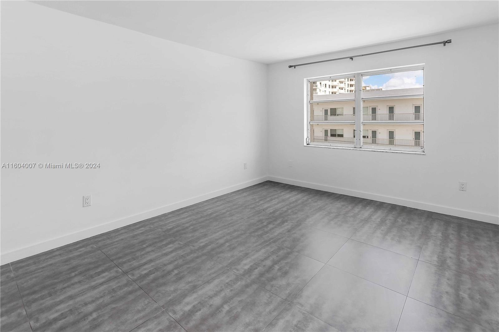 1580 West Ave # 504