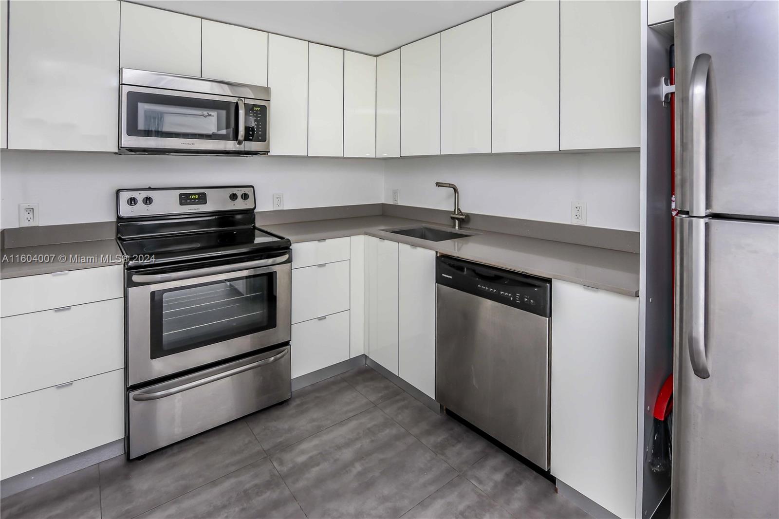 1580 West Ave # 504