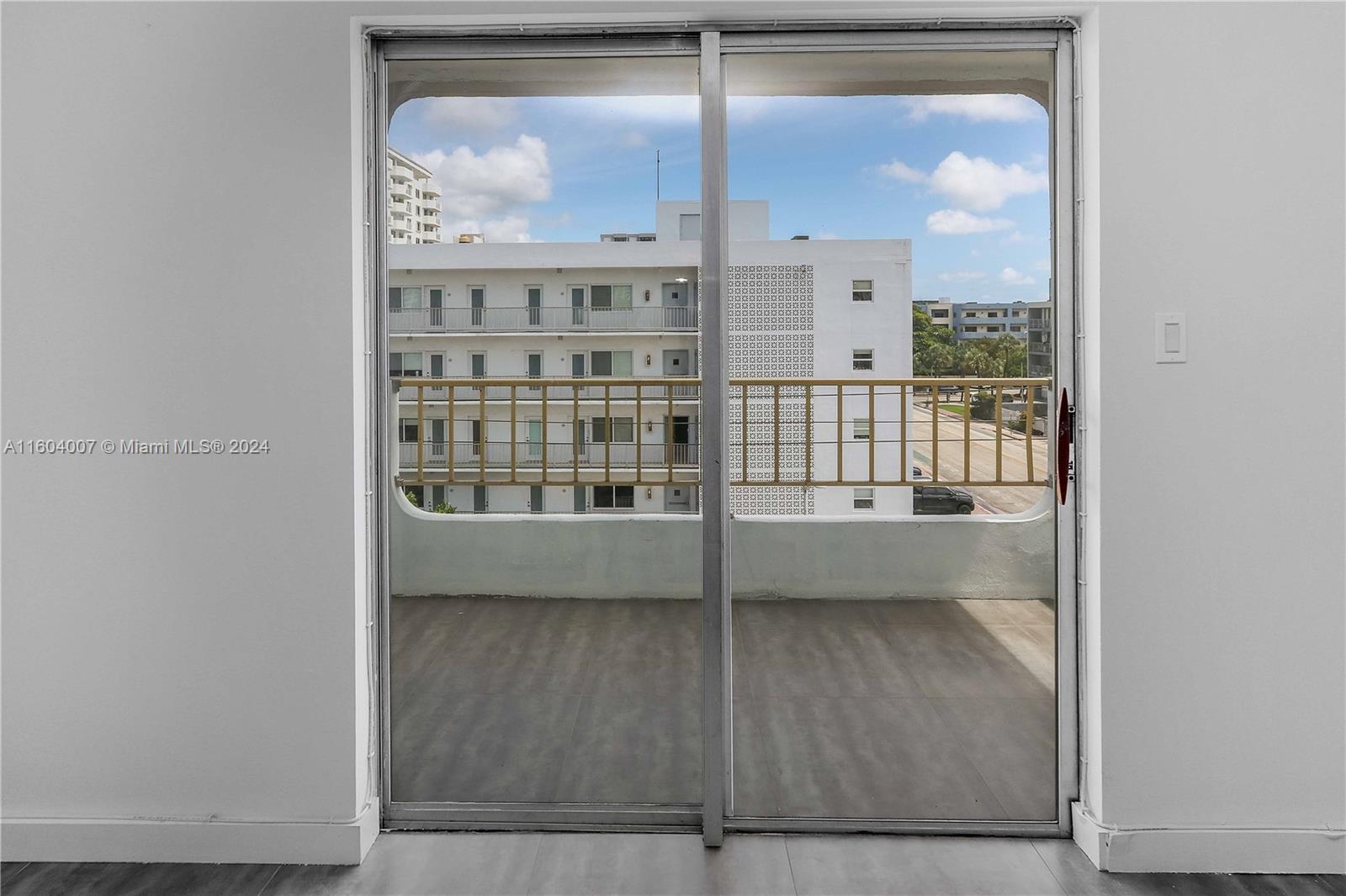 1580 West Ave # 504