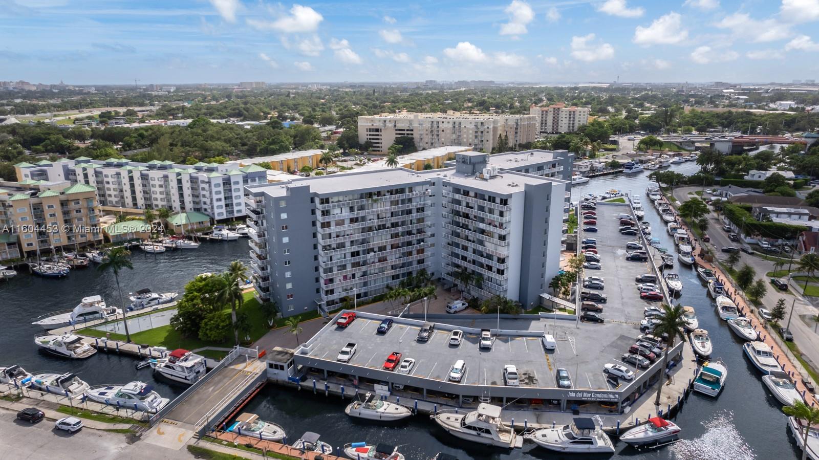 1800 NW 24th Ave # 716