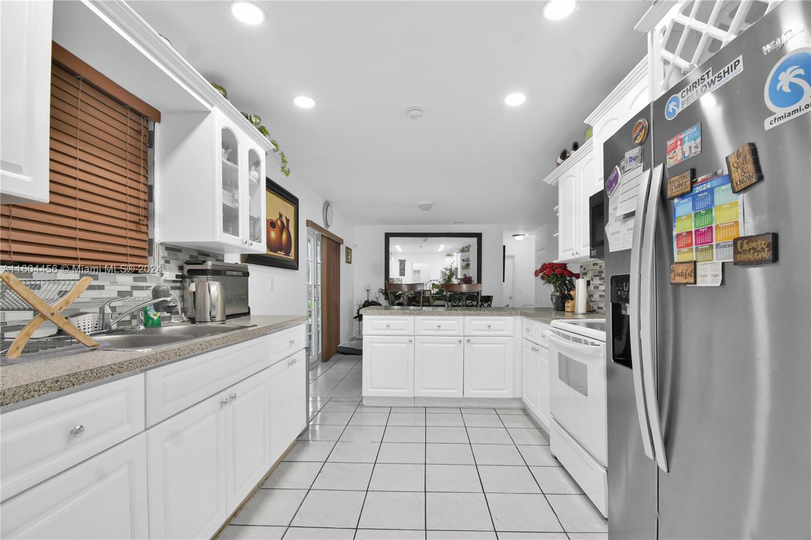 9555 Dominican Dr