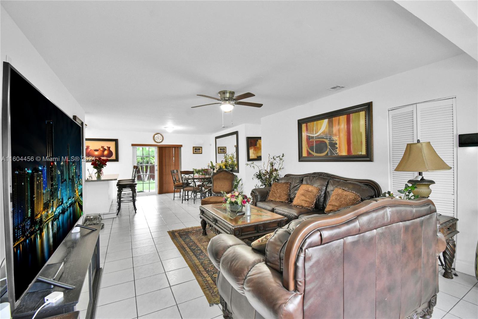 9555 Dominican Dr