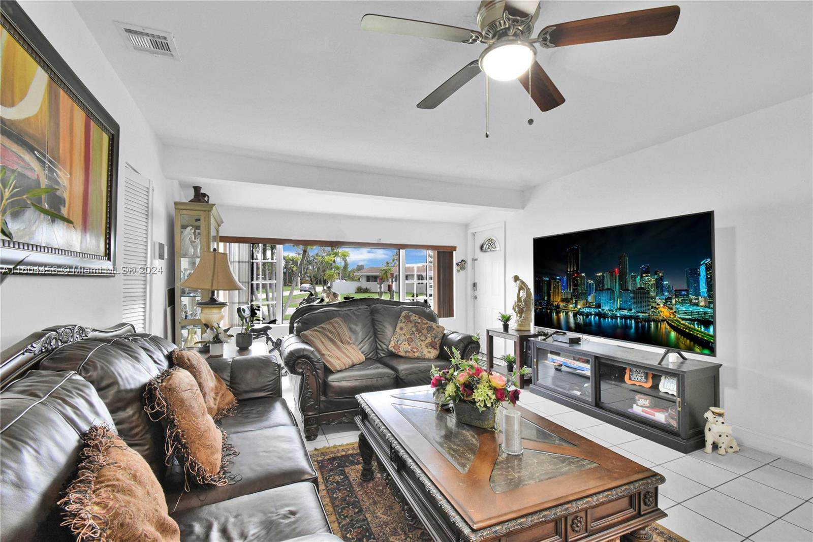 9555 Dominican Dr